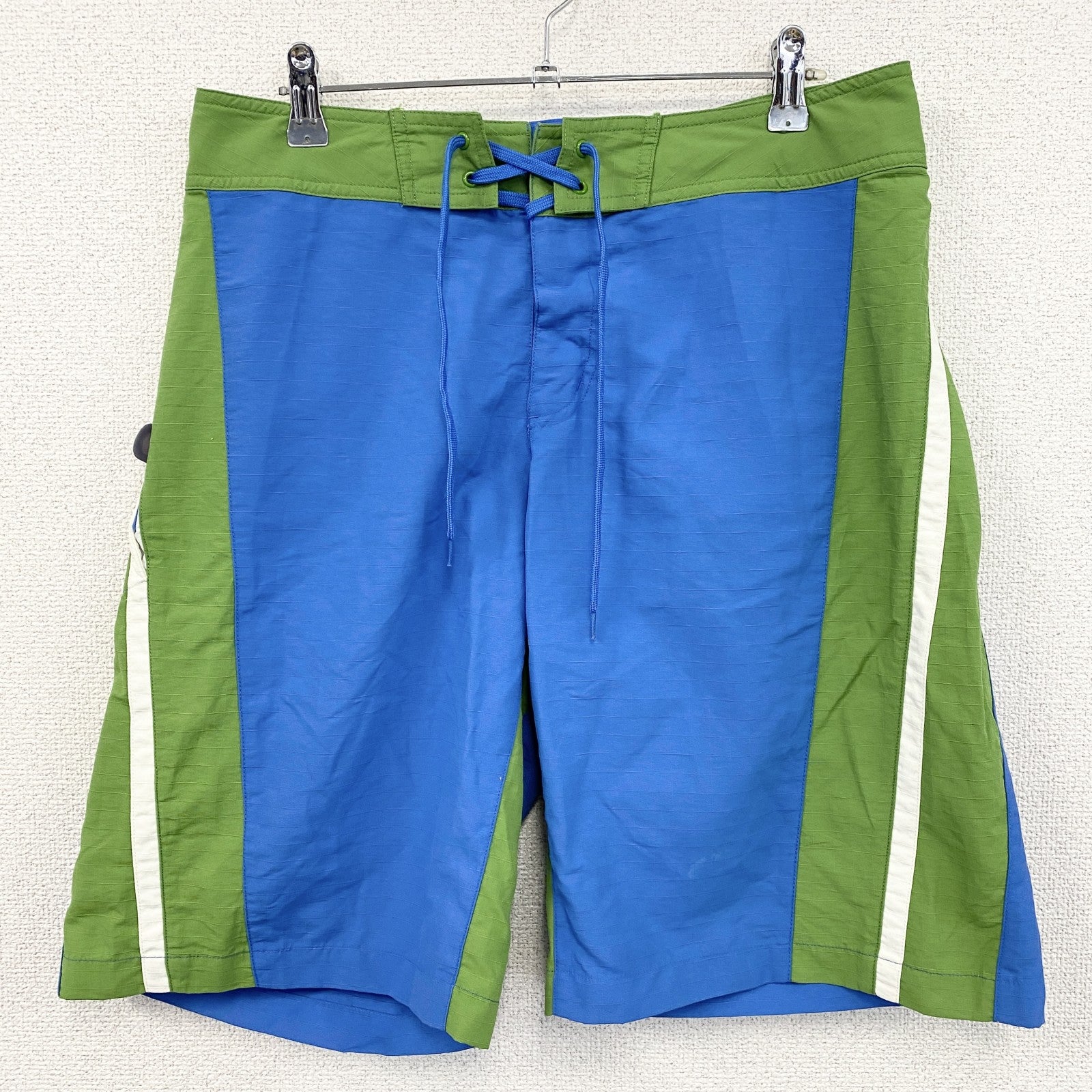 00s　NIKE　ナイキ　ナイロンハーフパンツ/ショートパンツ　サーフパンツ　スウッシュ　ヴィンテージ　ブルー　Lサイズ　古着