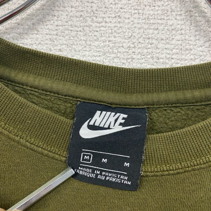 NIKE　ナイキ　スウェット/トレーナー　刺繡ロゴ　カーキ　Mサイズ