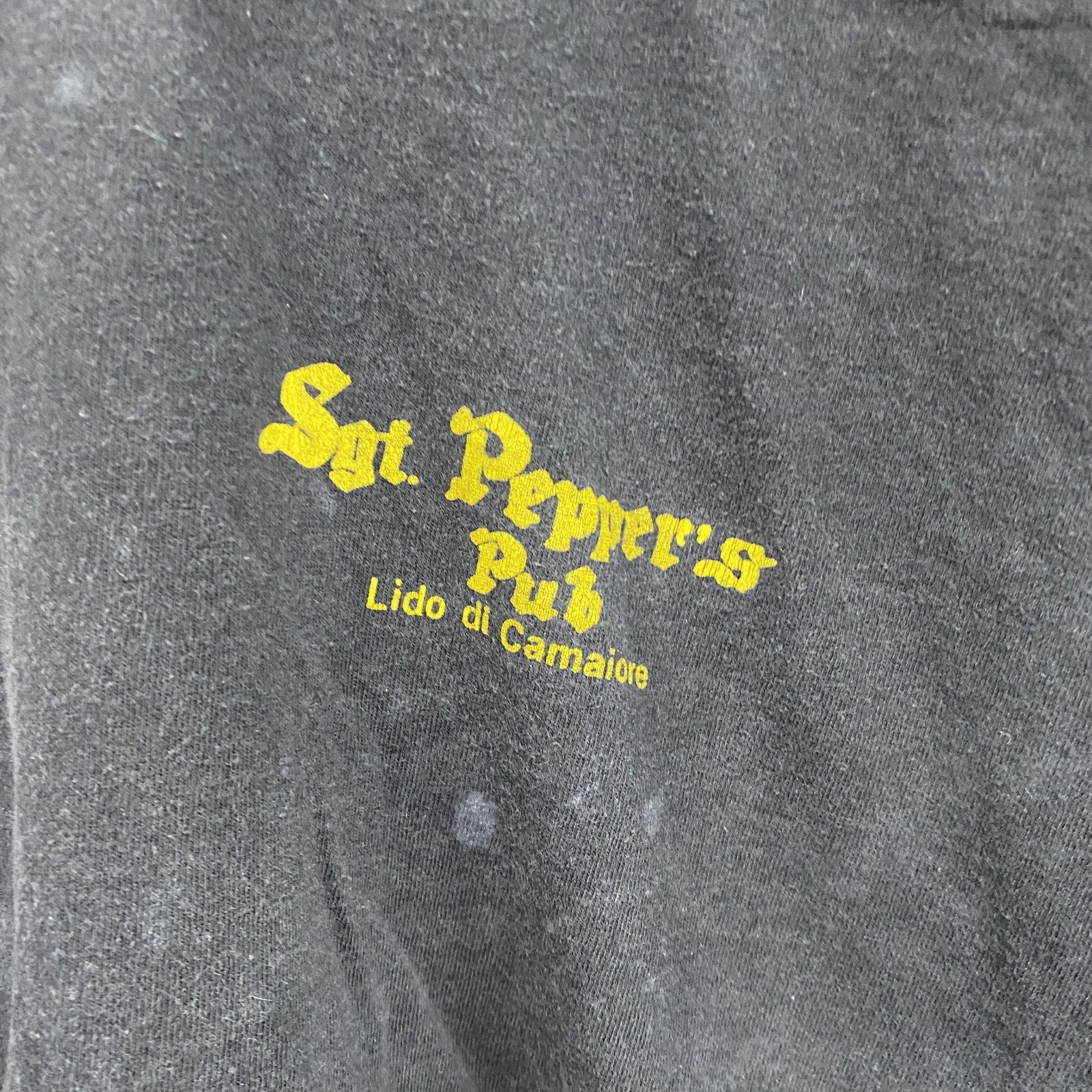 90s～　Sgt Peppers Cafe Bar　半袖プリントTシャツ　シングルステッチ　アーチプリント　3連プリント　黒　ブラック　　ヴィンテージ　古着