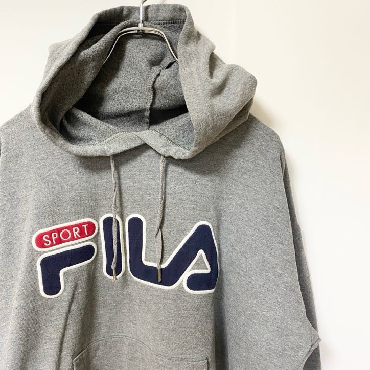 FILA　フィラ　スウェットパーカー/フーディー　ワッペン　デカロゴ　灰色　グレー　Ｌサイズ　古着