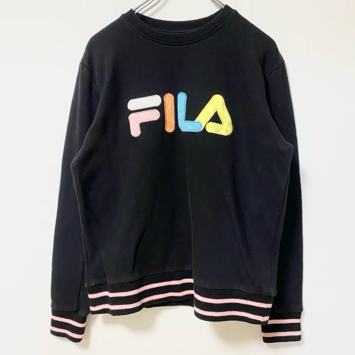 FILA　フィラ　スウェット/トレーナー　リブライン　デカロゴ　ワッペン　クルーネック　黒　ブラック　Sサイズ　古着