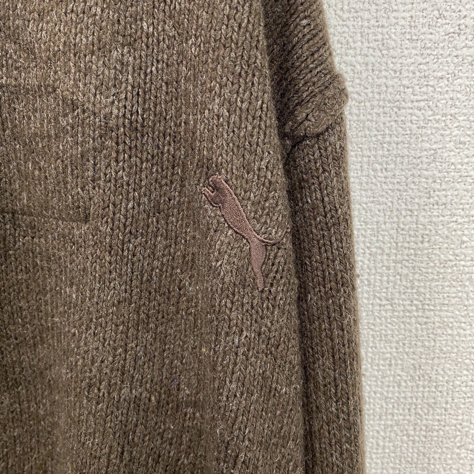puma　プーマ　タートルネックニットセーター　異素材切り替え　無地　ワンポイント　スポーツ　茶色　ダークブラウン　Lサイズ　古着
