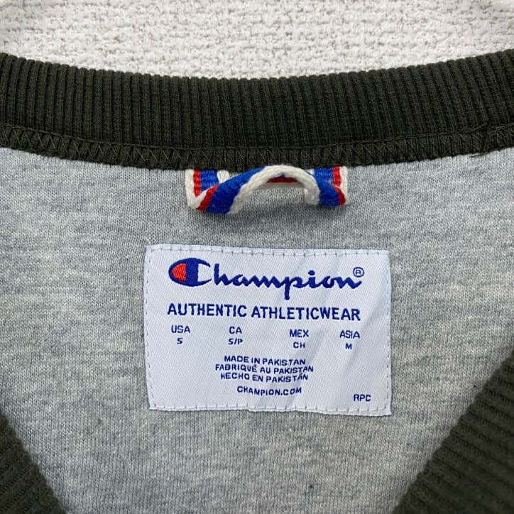 champion　チャンピオン　スウェット/トレーナー　デカロゴ　ストリート　ワンポイント　クルーネック　現行　カーキ　Sサイズ　古着