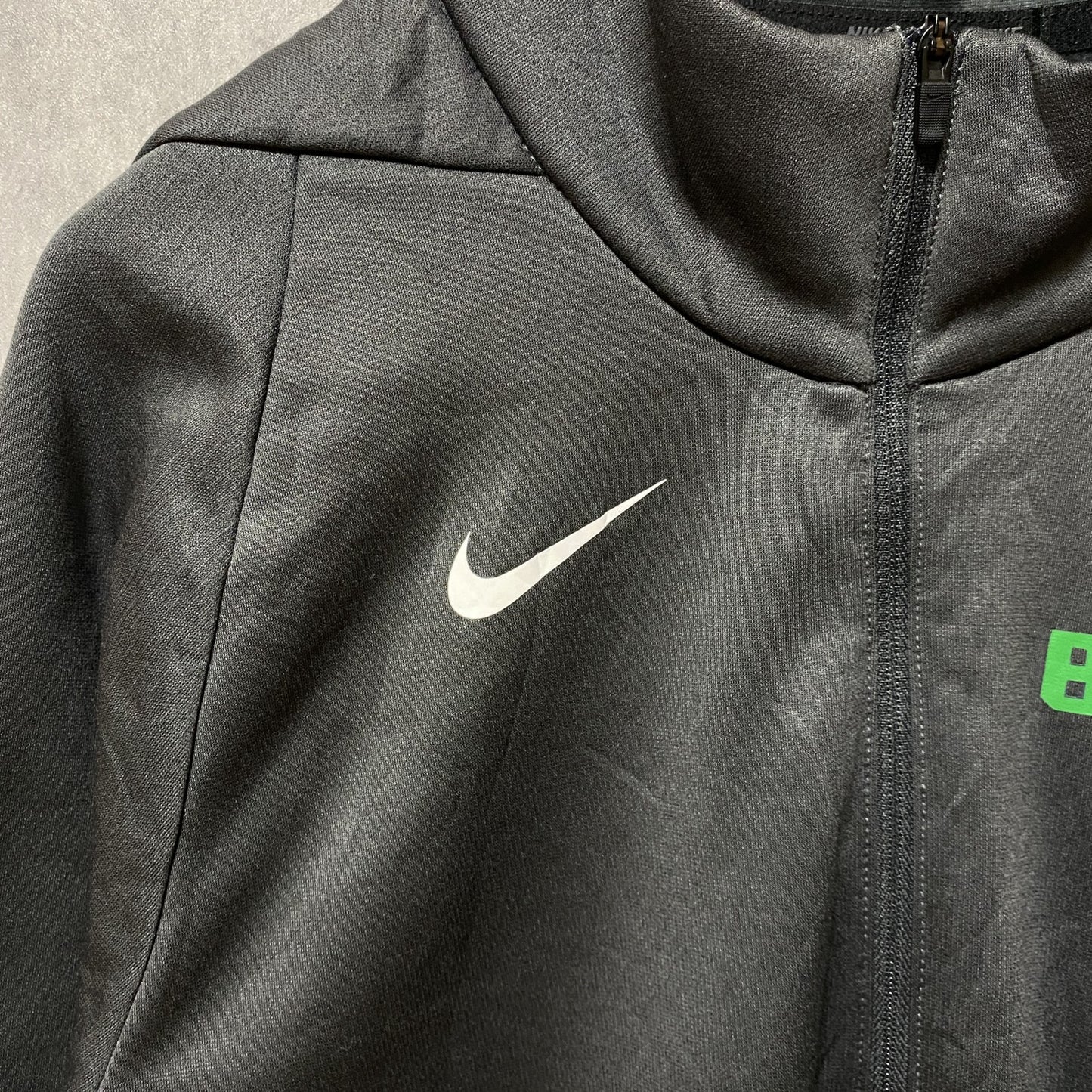 古着 used　NIKE ナイキ　DRI-FIT　長袖ハーフジップスウェット　スポーツウェア　黒　ワンポイントロゴ　Sサイズ