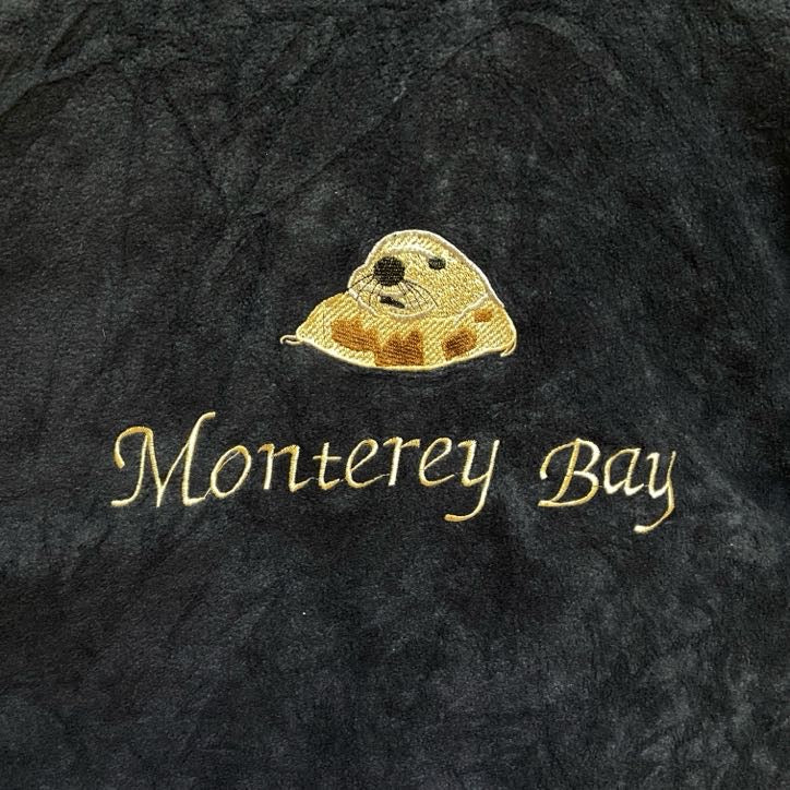 MONTEREYBAY CALIFORNIA　長袖リバーシブルナイロンジャケット　フリースジャケット　デザイン刺繍　古着