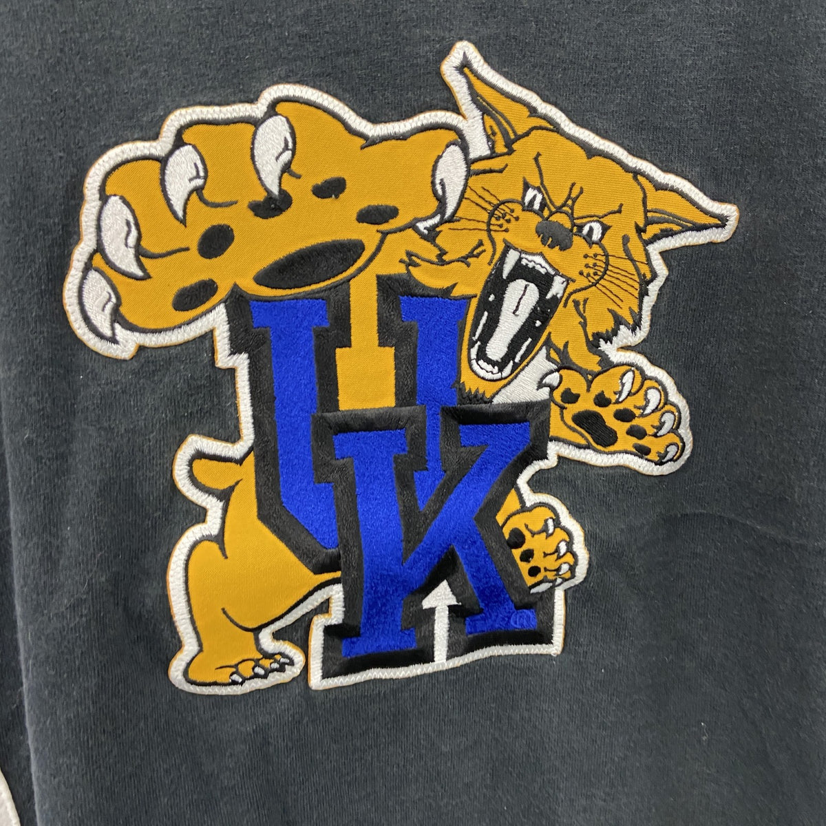 Champion　チャンピオン　ケンタッキー大学　半袖Tシャツ　Vネック　黒　ブラック　2XLサイズ　古着