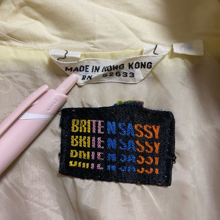 BRITENSASSY　長袖薄手ナイロンジャケット　ハイネックブルゾン　茶色　ブラウン　白　ホワイト　レトロ　秋冬服　Sサイズ　古着