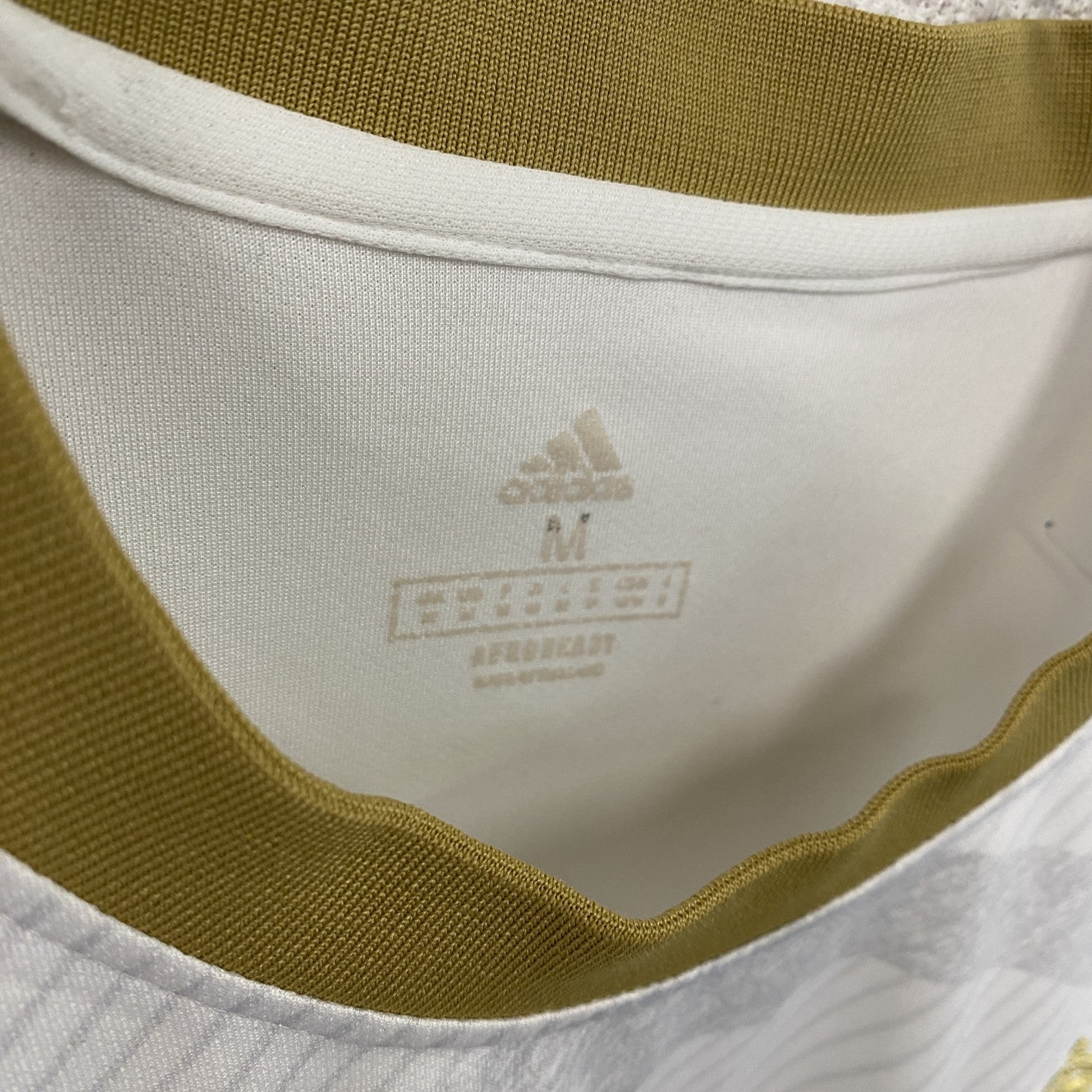 adidas　アディダス　レアルマドリード　半袖Tシャツ　ユニフォーム　白　ホワイト　Mサイズ　古着
