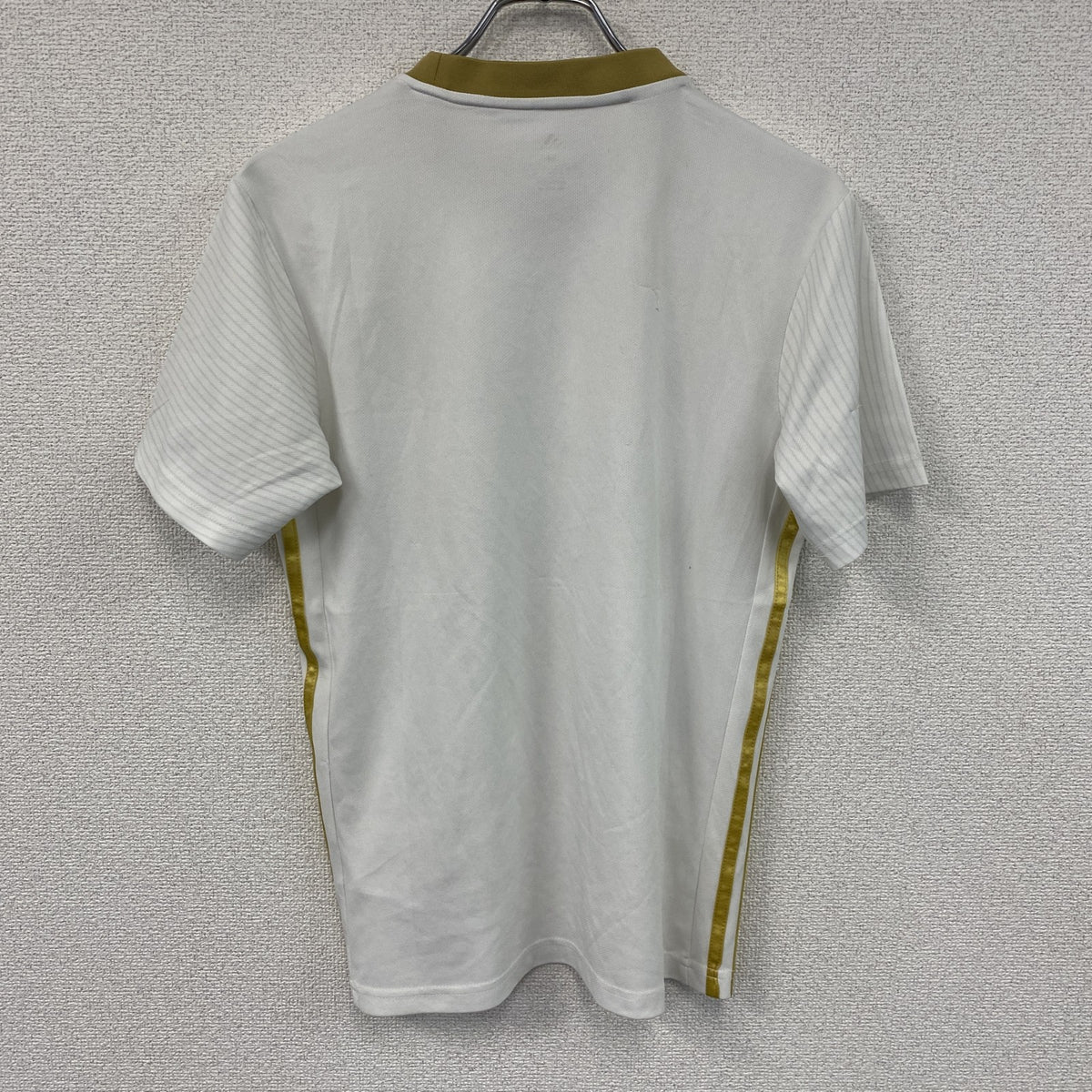 adidas　アディダス　レアルマドリード　半袖Tシャツ　ユニフォーム　白　ホワイト　Mサイズ　古着