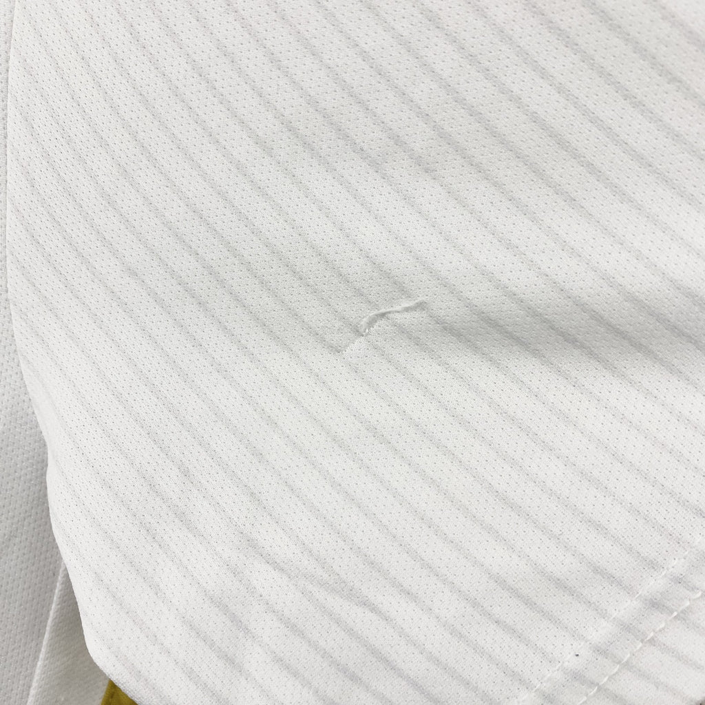 adidas　アディダス　レアルマドリード　半袖Tシャツ　ユニフォーム　白　ホワイト　Mサイズ　古着