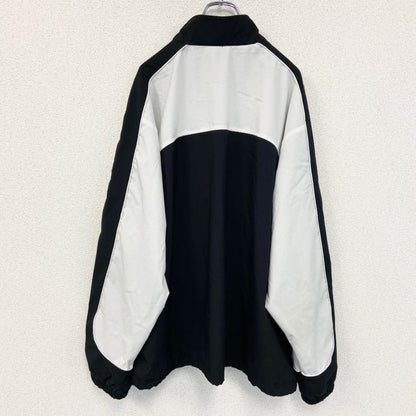 古着 used　NIKE ナイキ　長袖ナイロンジャケット　ワンポイントプリントアウター　ハイネック　ビックシルエット　XXLサイズ