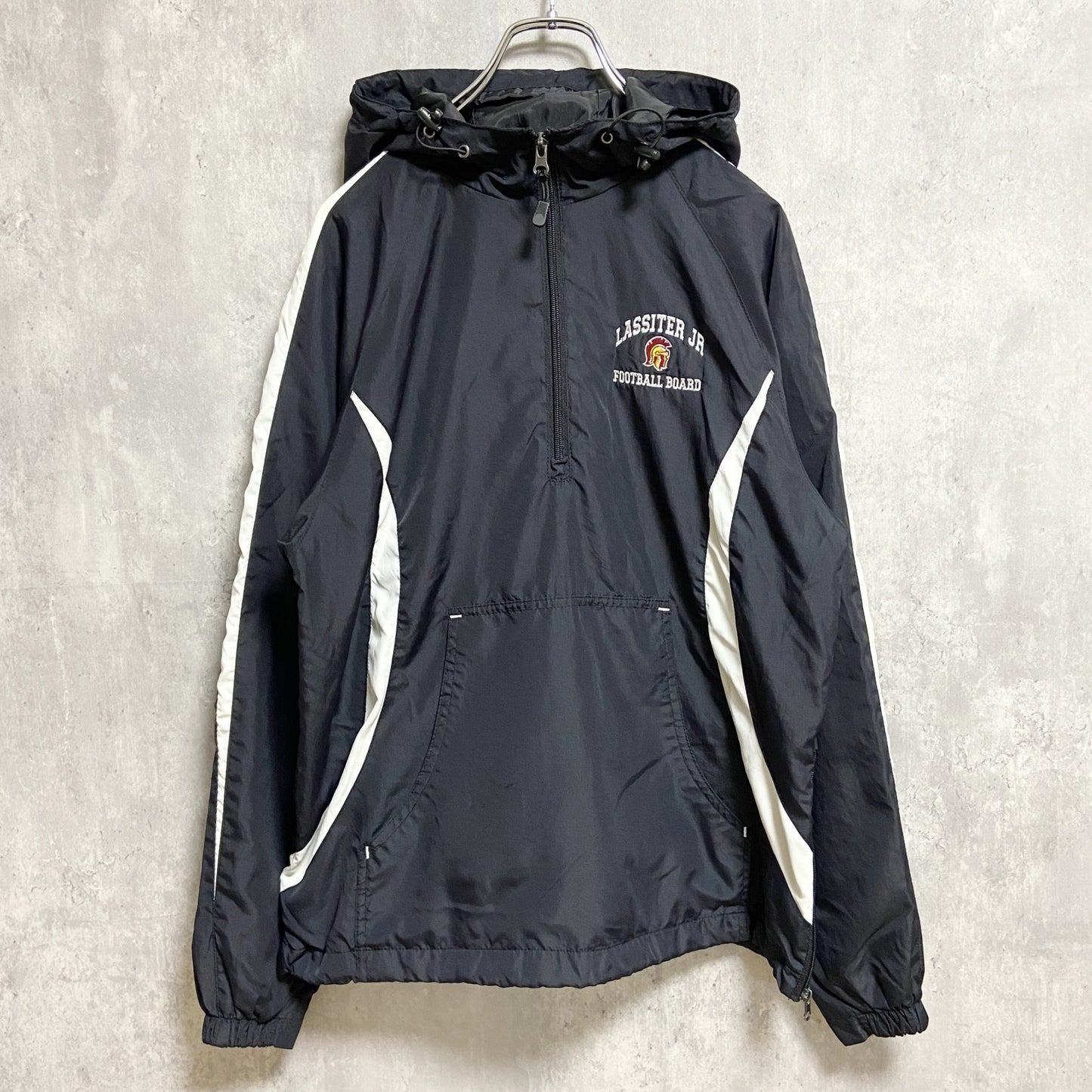 古着 used　Sport-Tek　長袖ハーフジップナイロンジャケット　フットボール　スポーツ　LASSITER　黒　Sサイズ