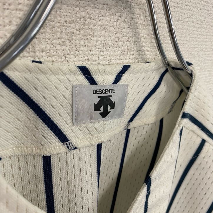 DESCENTE　デサント　半袖ベースボールシャツ　白　ホワイト　Mサイズ　古着