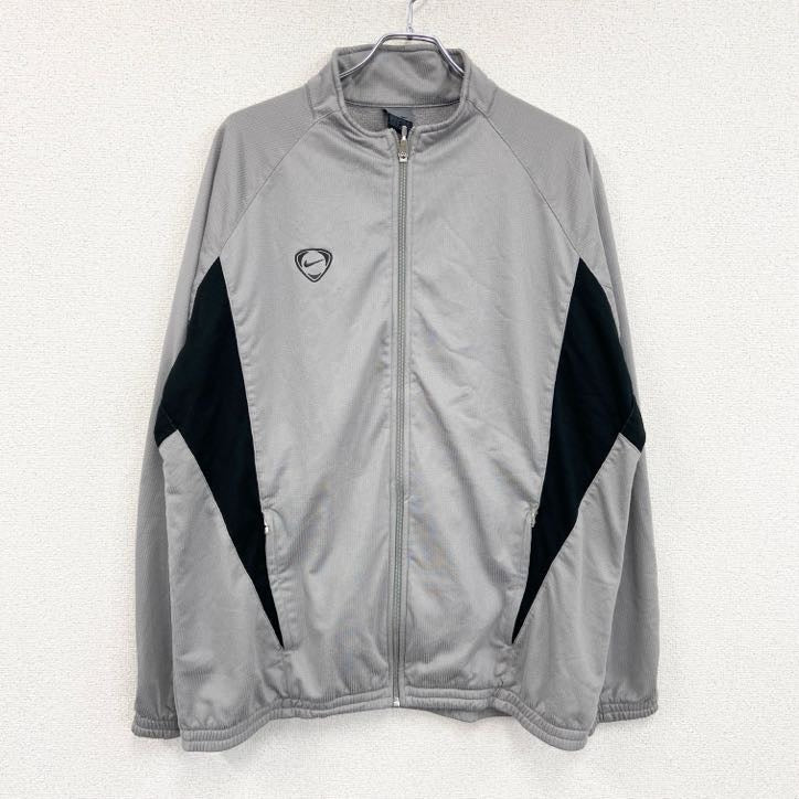 NIKE　ナイキ　トラックジャケット/ジャージ　灰色　グレー　XLサイズ