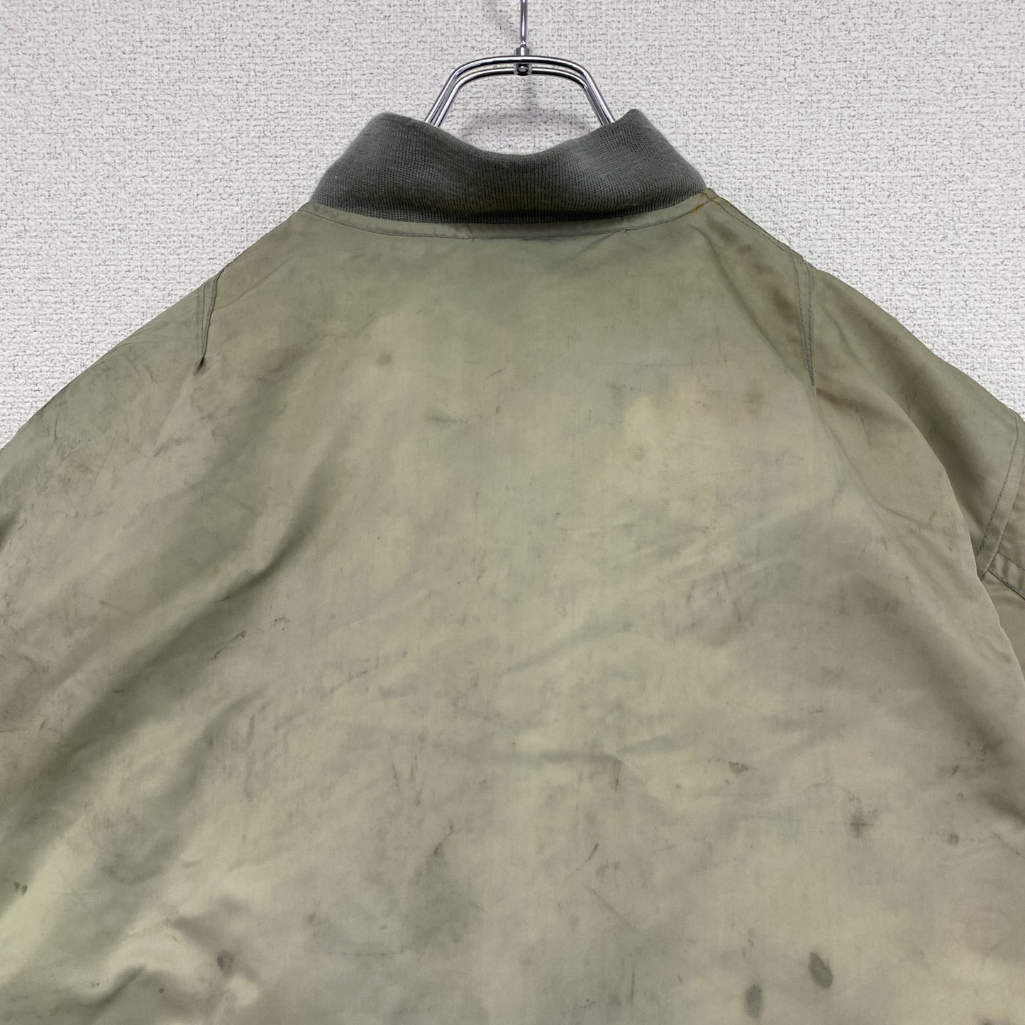 AVIREX　アヴィレックス　MA-1　フライトジャケット　カーキ　Mサイズ