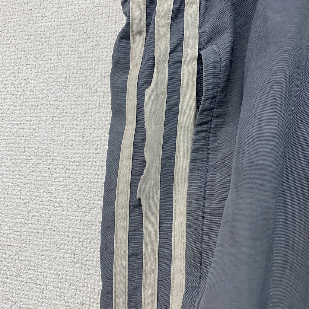 adidas　アディダス　ナイロンパンツ　グレー　Mサイズ メンズ 古着