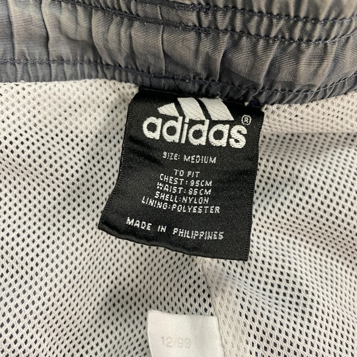 adidas　アディダス　ナイロンパンツ　グレー　Mサイズ メンズ 古着
