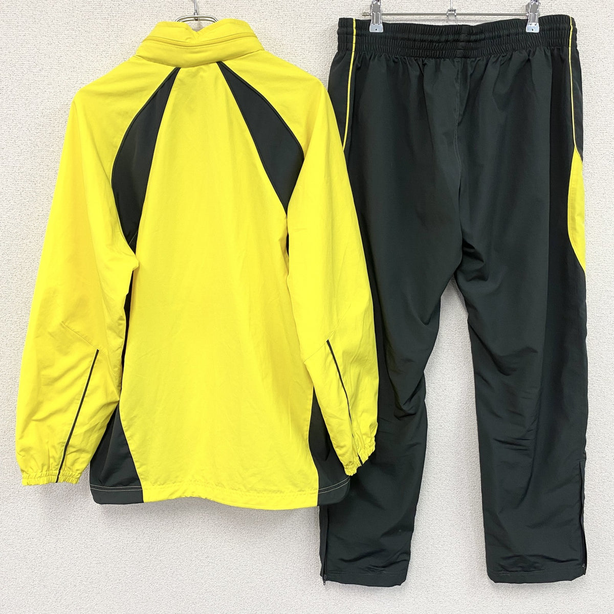 00s　NIKE　ナイキ　ジャージセットアップ　トラックジャケット　トラックパンツ　イエロー　ブラック　Lサイズ　古着