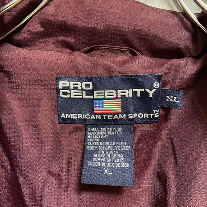 古着 used　PROCELEBRITY　長袖ナイロンジャケット　ワンポイント刺繡　ワインレッド　えんじ色　レトロ　XLサイズ