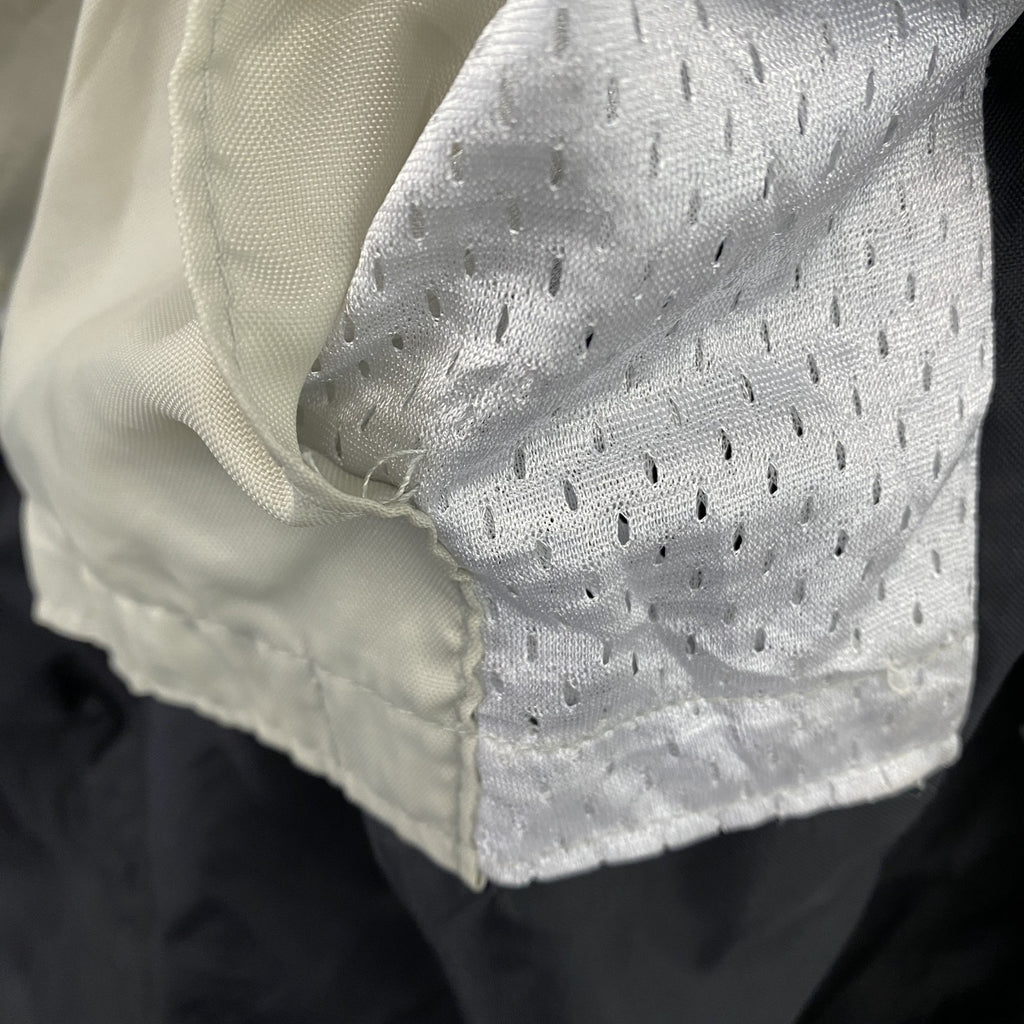 WAVE ONE　アノラックパーカー　三角タグ　刺繍ロゴ　黒　ブラック　灰色　グレー　Sサイズ　古着