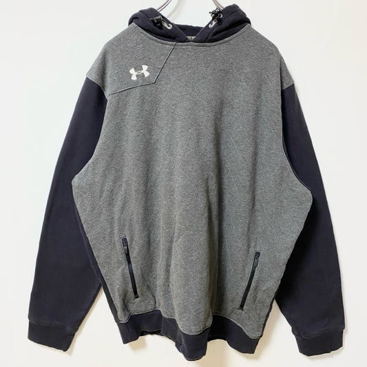 古着 used　UNDER ARMOUR　アンダーアーマー　長袖ワンポイントロゴプルオーバーパーカー　グレー　ネイビー　XLサイズ