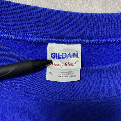 古着 used　GILDAN ギルダン　READ　長袖アニマルプリントスウェット　トレーナー 　青　豚　オーバーサイズ　XLサイズ