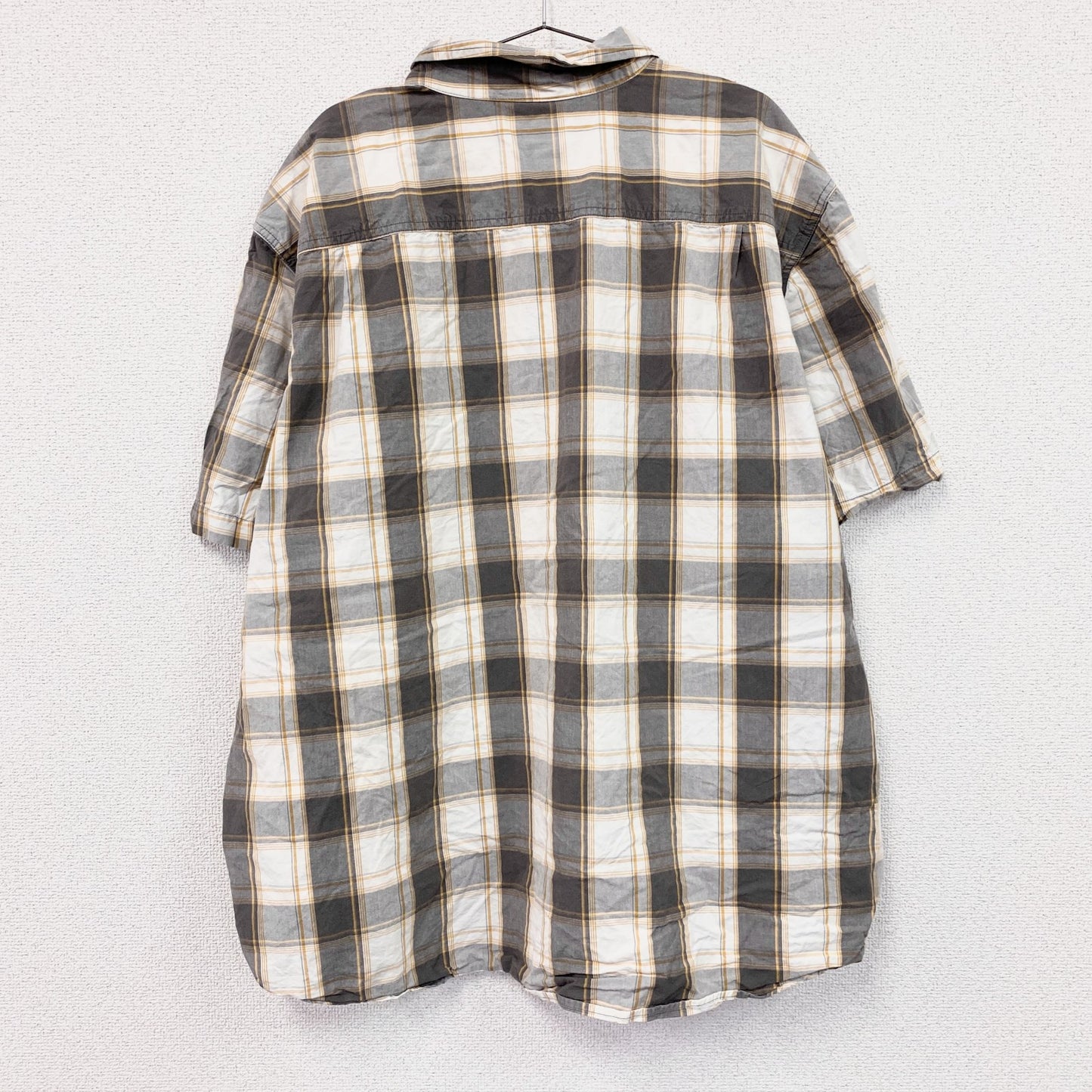Carhartt　カーハート　半袖ボタンダウンシャツ　チェック柄　灰色　白　グレー　ホワイト　2XLサイズ