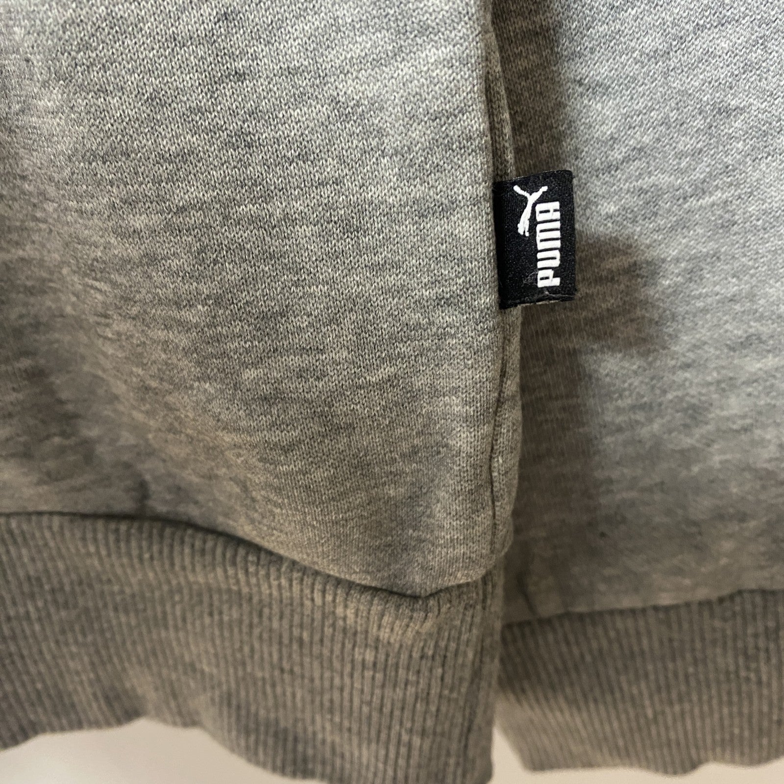 PUMA プーマ　長袖フロントデザインスウェット　トレーナー　クルーネック　グレー　灰色　カジュアル　Mサイズ　古着