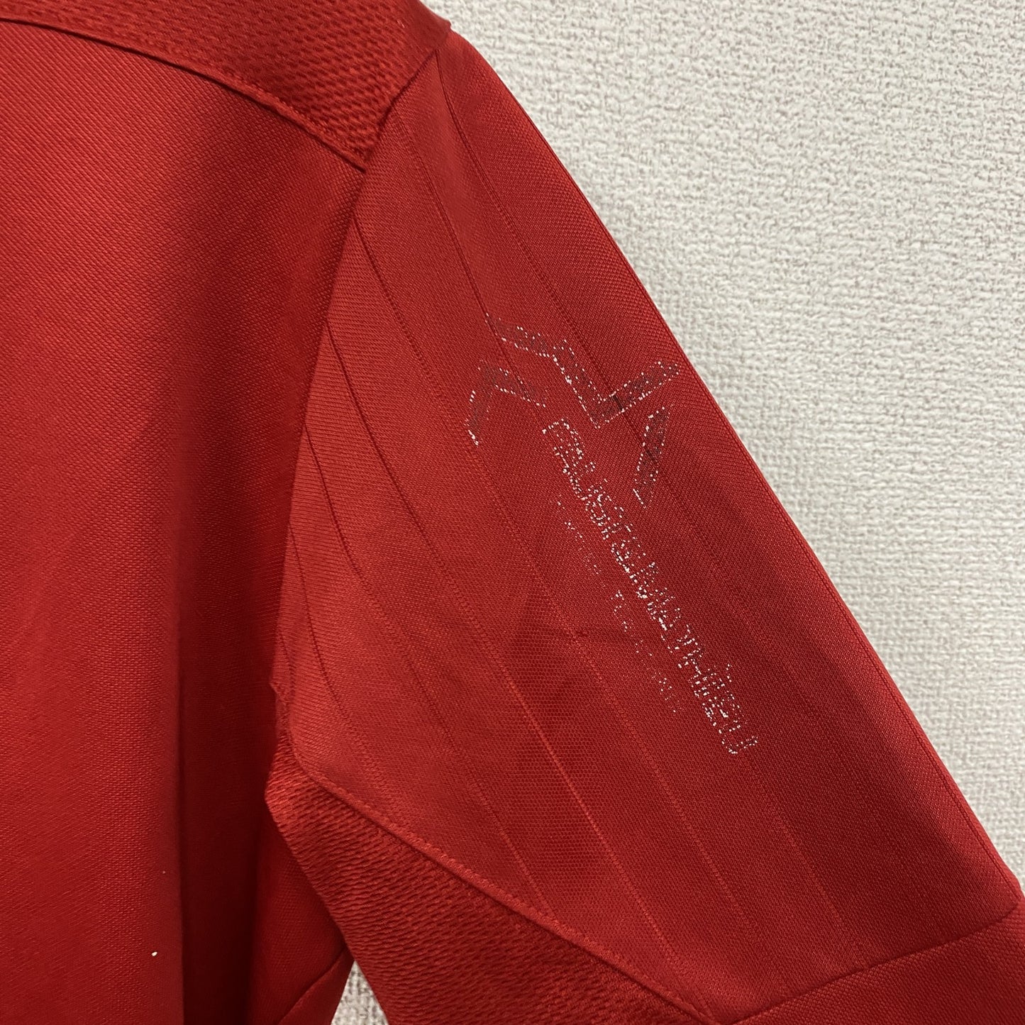 adidas　アディダス　ハーフジップトラックジャケット/ジャージ　デカロゴ　パフォーマンスロゴ　赤　レッド　Mサイス