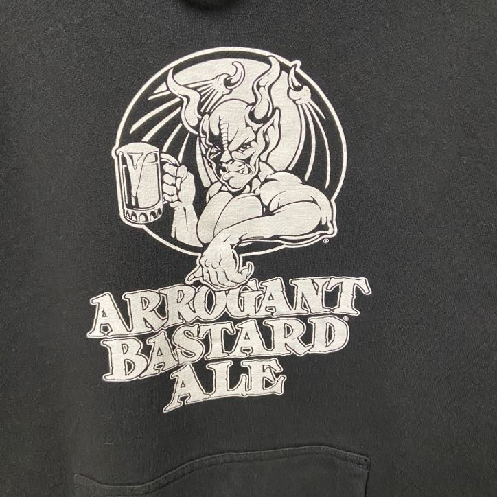 古着 used　ARROGANT BASTARD ALE　長袖プリントパーカー　黒　バックプリント　レトロデザイン