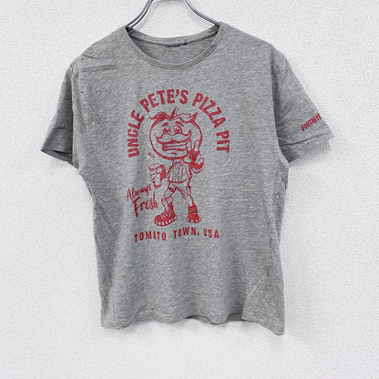 半袖プリントTシャツ　キャラT　灰色　グレー