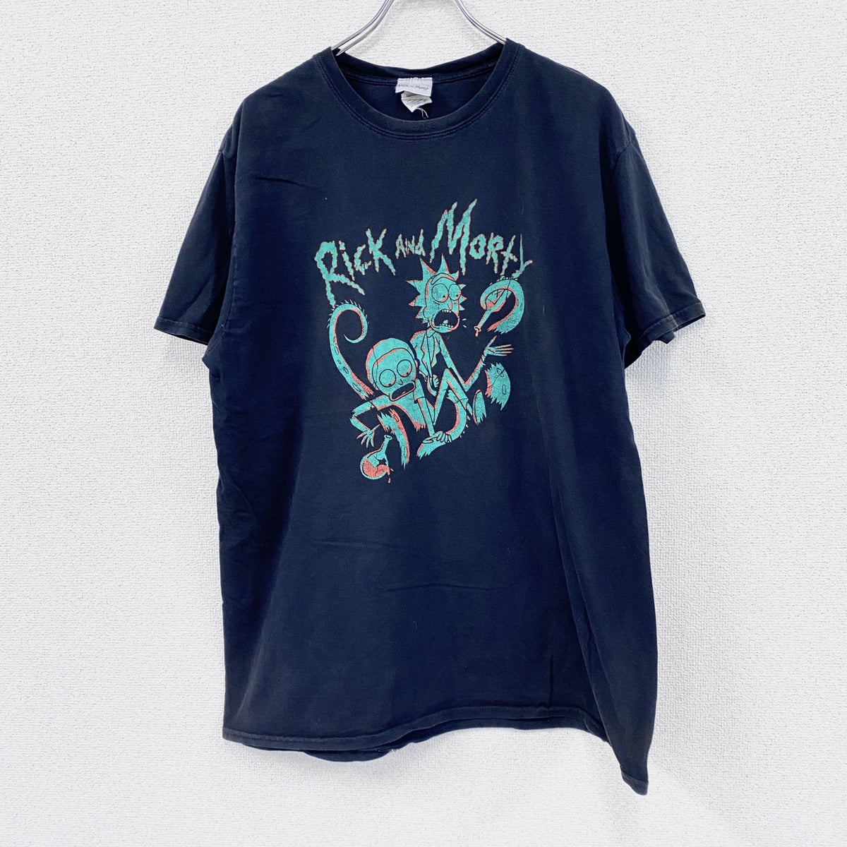 Rick and Morty　GILDAN　半袖アニメプリントTシャツ　キャラT　黒　ブラック　2XLサイズ　古着