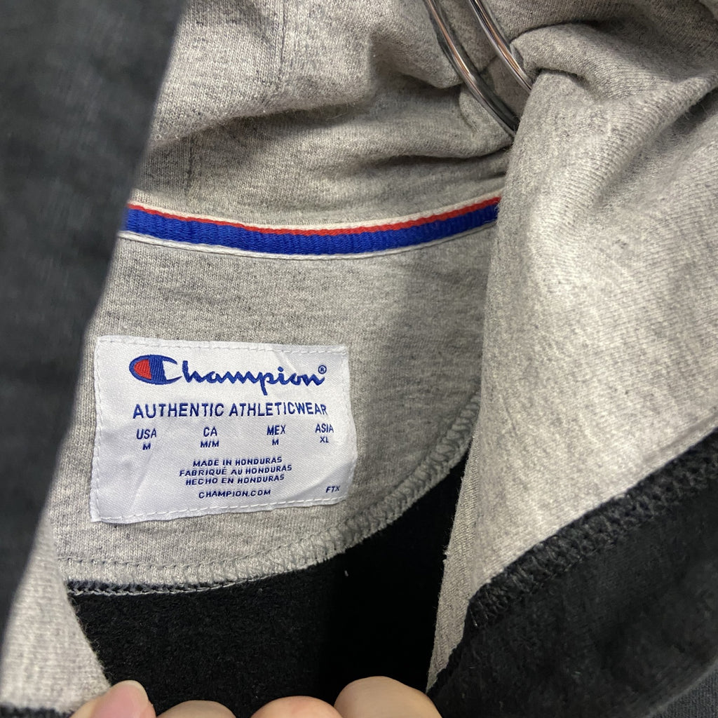 champion　チャンピオン　スウェットパーカー/フーディー　黒　ブラック　Mサイズ　古着