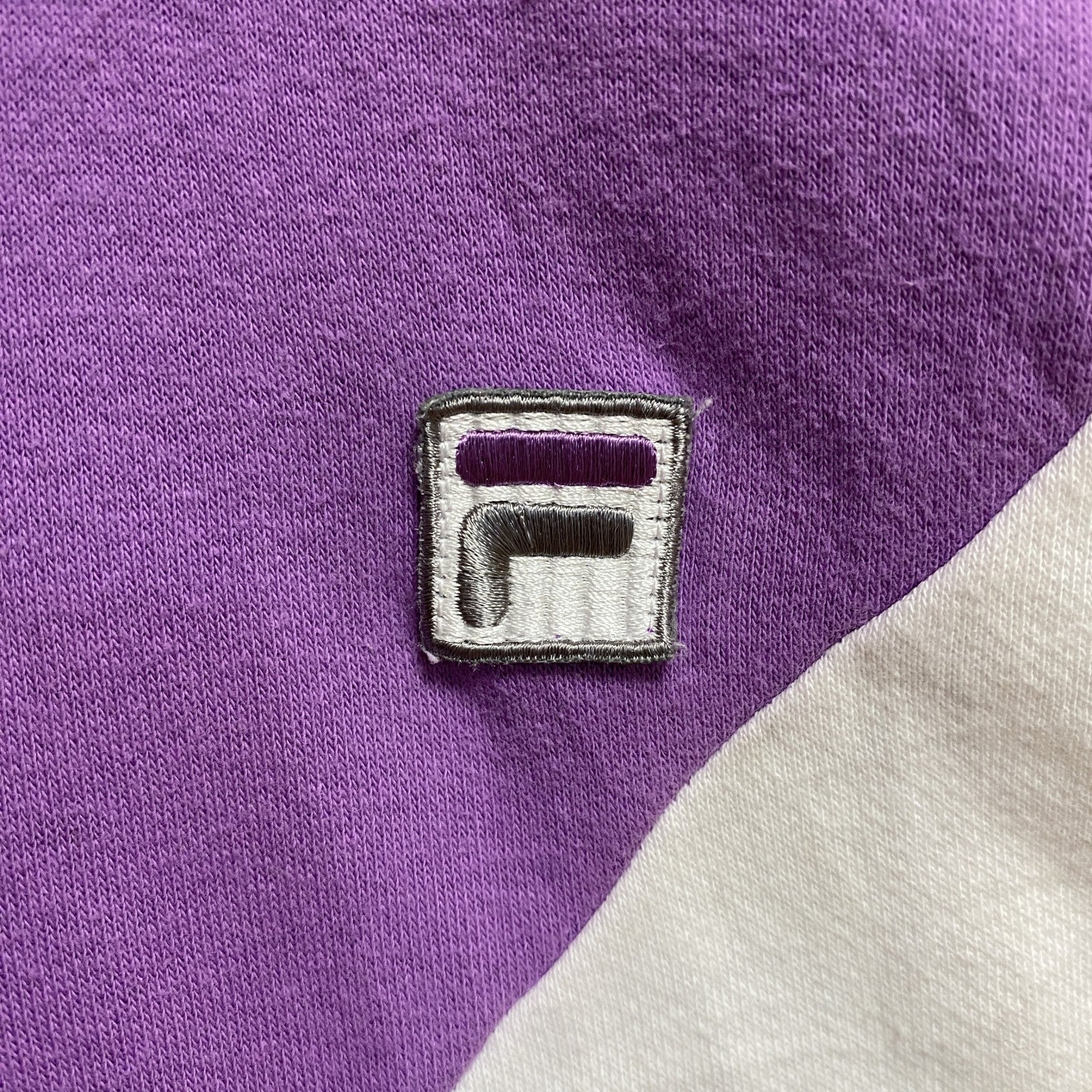 FILA　フィラ　長袖ハーフジップハイネックスウェット　切り替えトレーナー　ポイント刺繍　紫　パープル　白　ホワイト　グレー　灰色　Sサイズ　古着