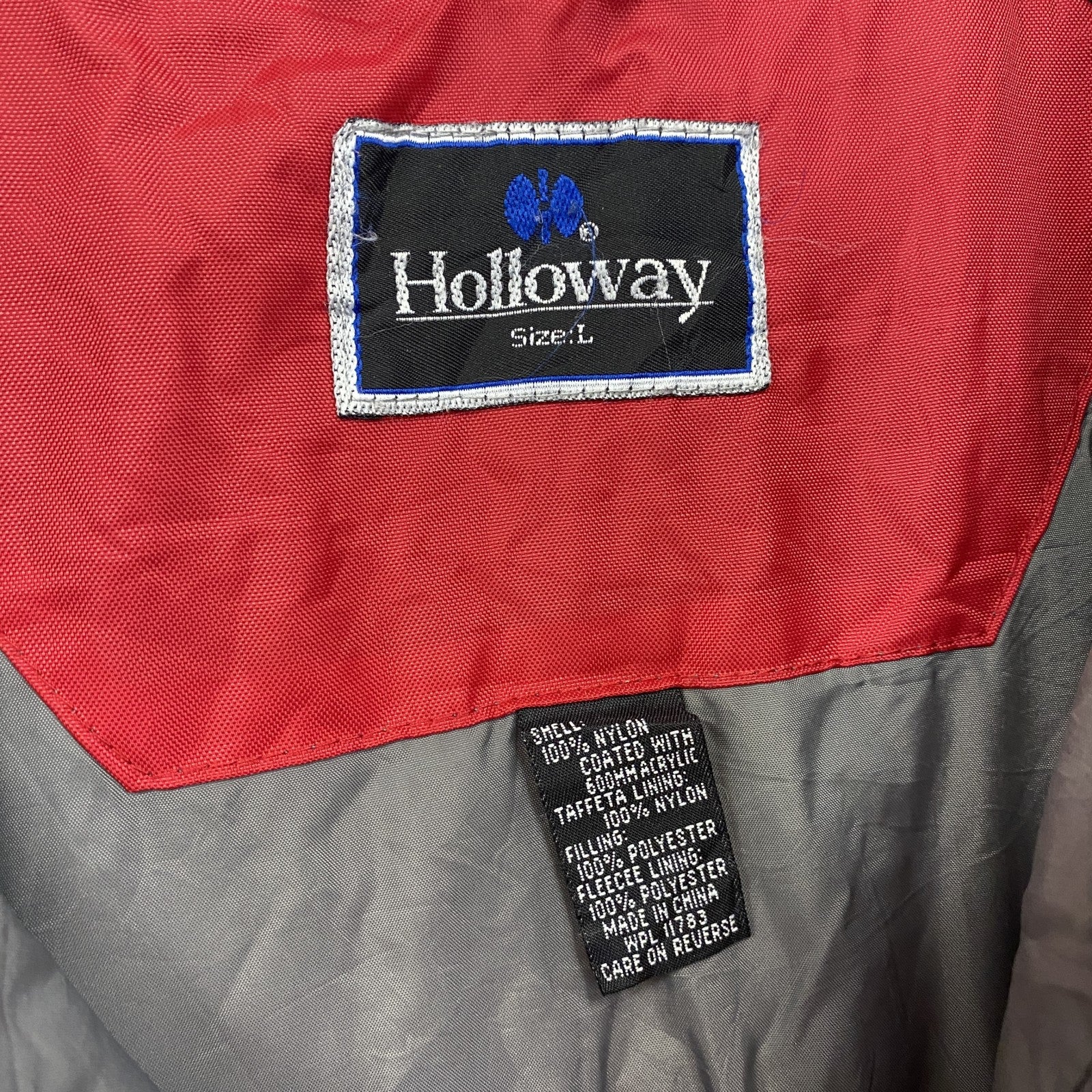 90s　Holloway　ホロウェイ　フルジップナイロンジャケット　ラグランスリーブ　刺繍ロゴ　アニマル柄　赤　レッド　Lサイズ　　ヴィンテージ　古着