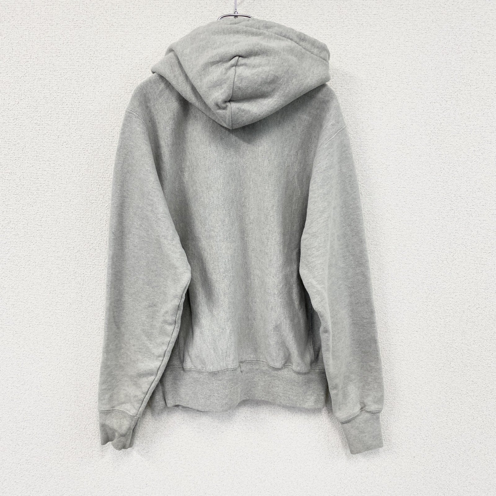 Champion　チャンピオン　リバースウィーブ　スウェットパーカー/フーディー　刺繍ロゴ　ワンポイント　現行　灰色　グレー　Sサイズ　古着