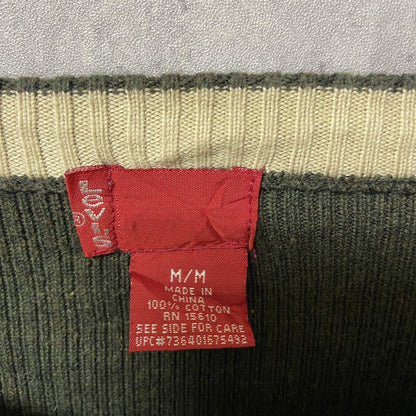 古着 used　Levi's リーバイス　長袖セーター　ニット　ロゴタグ　カーキ　クルーネック　コットン　秋冬服　Mサイズ