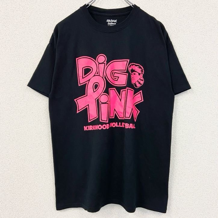 GILDAN　ギルダン　半袖ロゴプリントTシャツ　バレーボール　Dig Pink　黒　ブラック　Mサイズ　古着