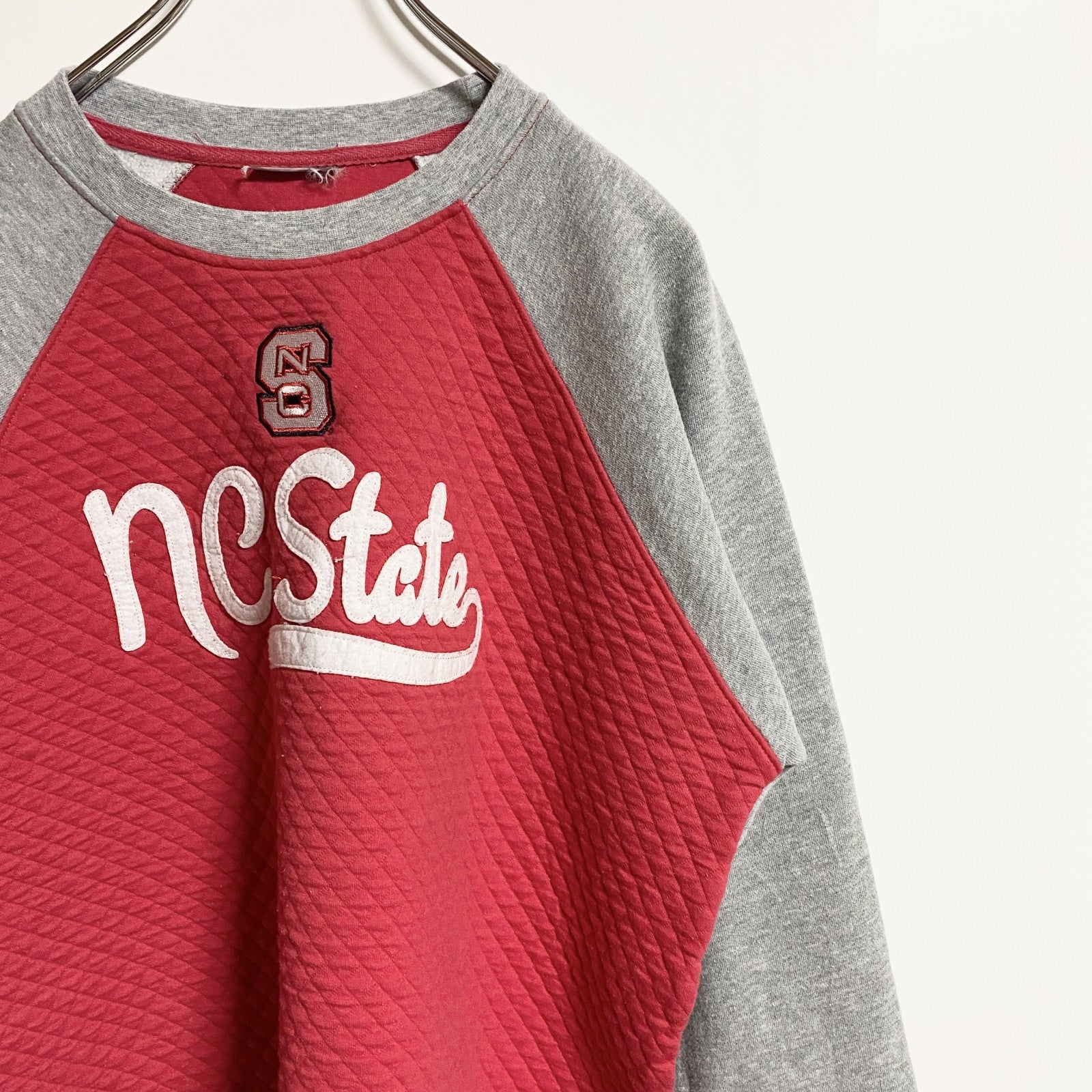 NC STATE UNIVERSITY　長袖カレッジプリントスウェット　トレーナー　刺繍　キルティング　レトロ　古着