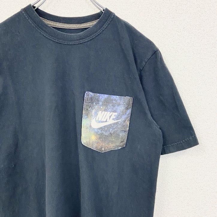NIKE　ナイキ　半袖ロゴプリントTシャツ　胸ポケット　クルーネック　黒　ブラック　春夏服　Sサイズ　古着