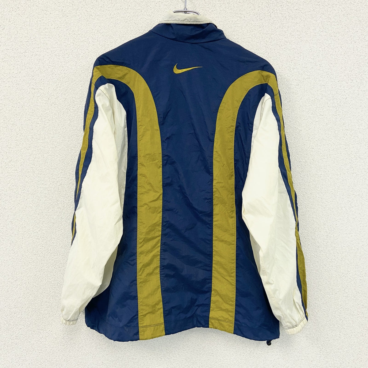 NIKE　ナイキ　ナイロンプルオーバージャケット/ハーフジップジャケット　トライカラー　Mサイズ　古着