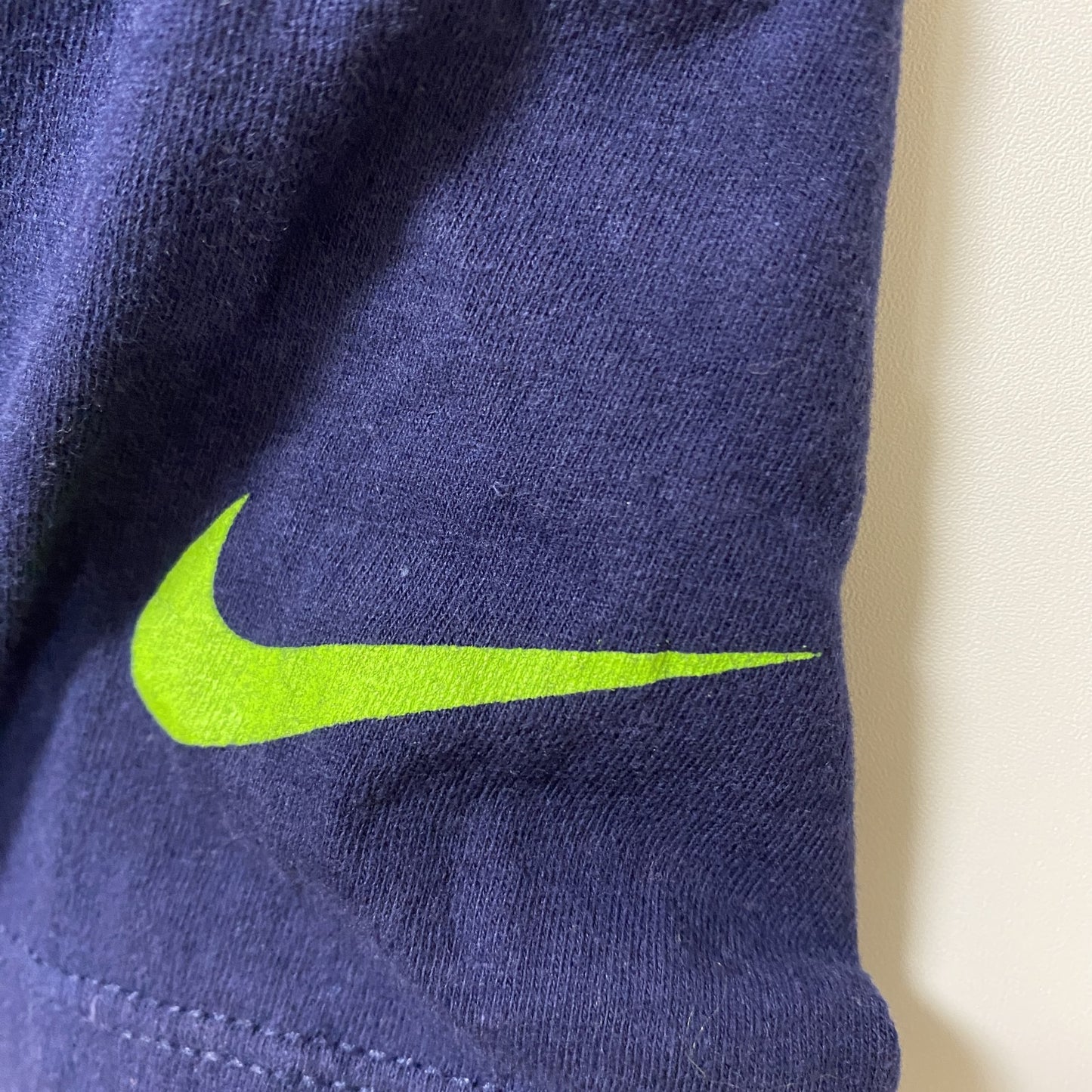 古着 used　THE NIKE TEE　ナイキ　半袖クルーネックデザインプリントTシャツ　ネイビー　Mサイズ