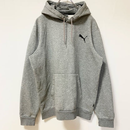 古着 used　PUMA　プーマ　長袖ワンポイントプリントパーカー　スウェットプルオーバー　霜降りグレー　秋冬服　Mサイズ