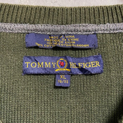 古着　used　TOMMYHILFIGER　トミーヒルフィガー　ワンポイント刺繍ニットベスト　Vネック　緑　グリーン　XLサイズ