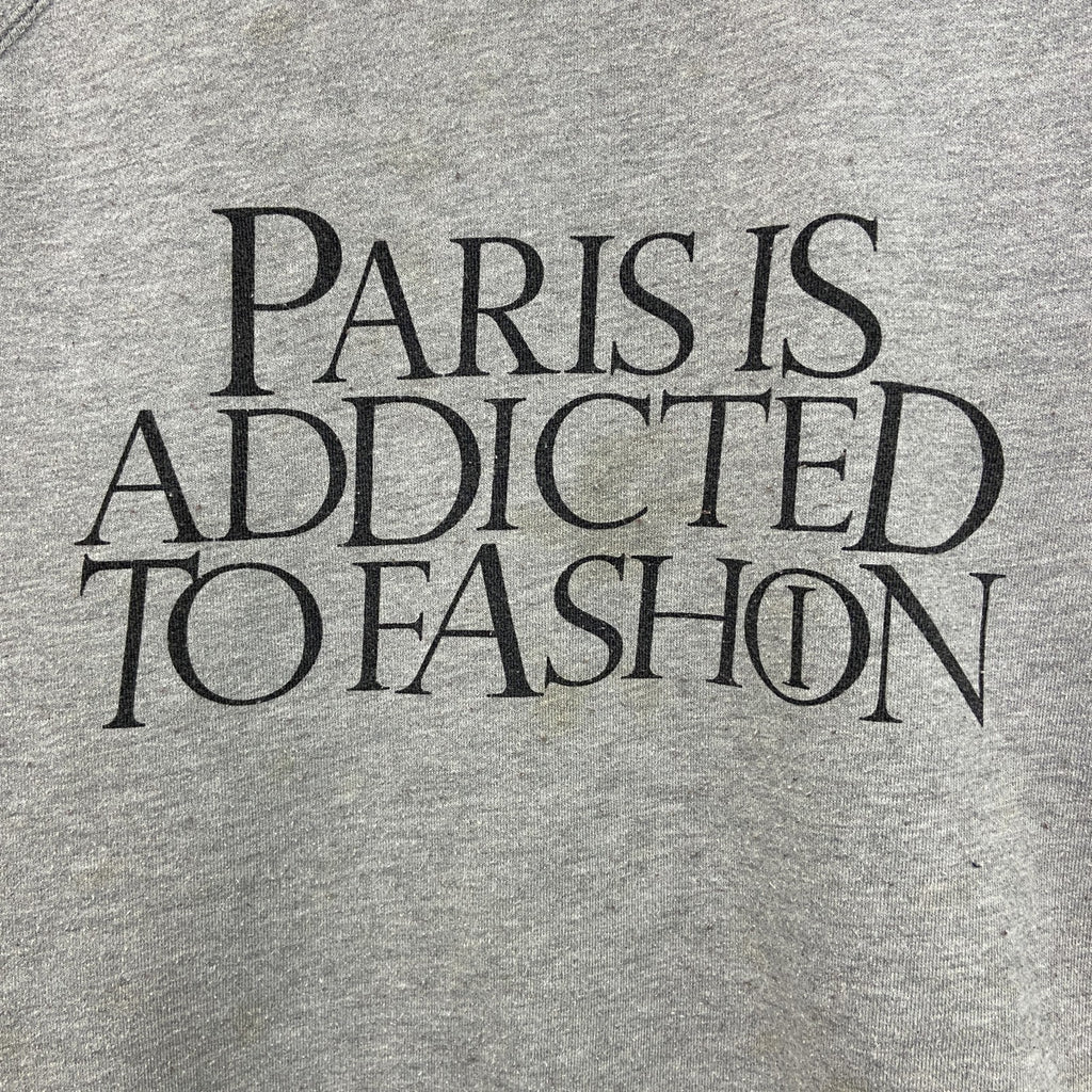 スウェット/トレーナー　ラグランスリーブ　3連プリント　メッセージ　英字プリント　Paris　パリ　ビックデザイン　灰色　グレー　古着