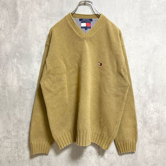 古着　used　TOMMYHILFIGER　トミーヒルフィガー　長袖Vネックニット　セーター　ワンポイント　ベージュ　Lサイズ　