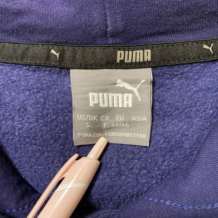 古着 used　PUMA　プーマ　長袖ロゴプリントパーカー　スウェットプルオーバー　フーディー　紺　ネイビー　秋冬服