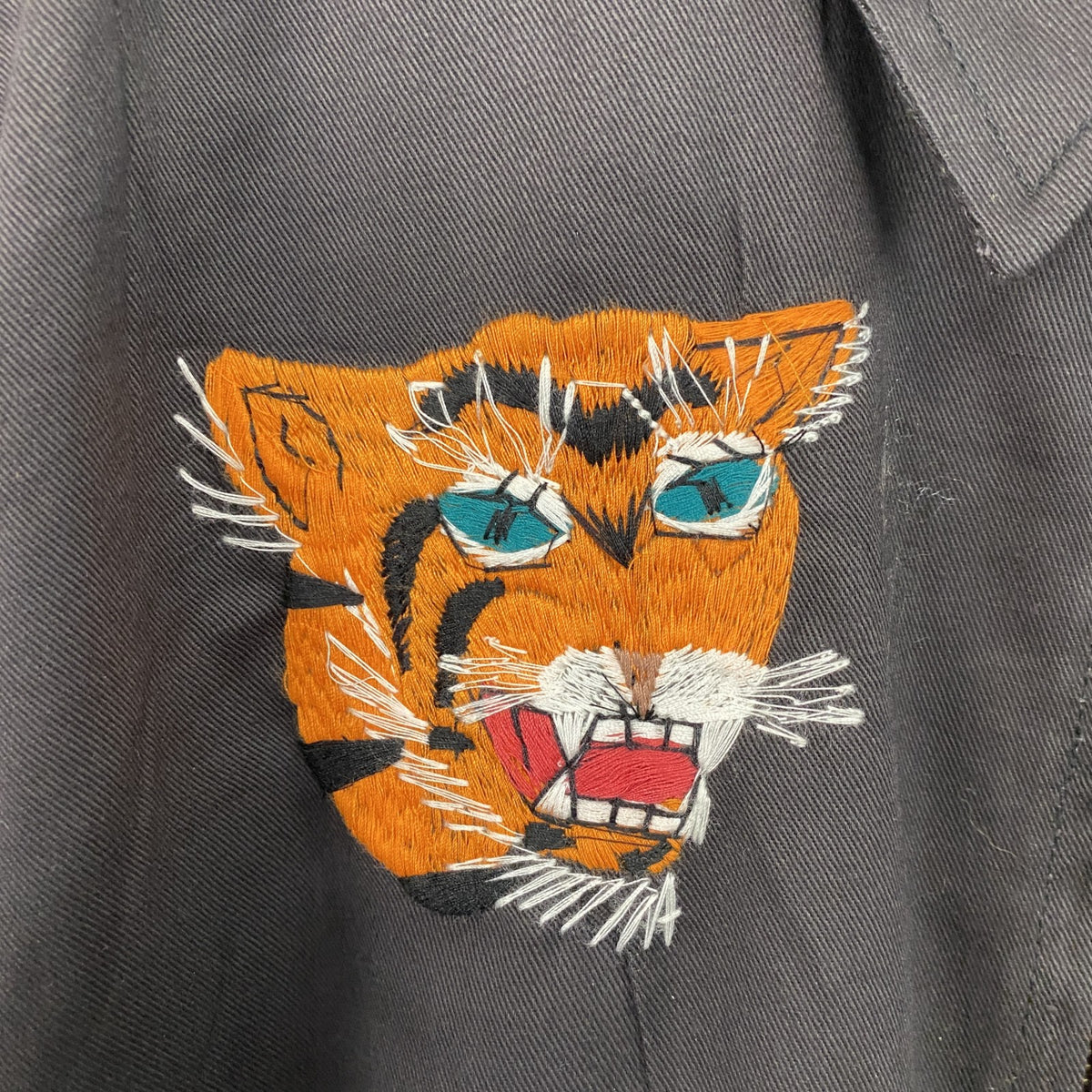 ベトジャン　ベトナムジャケット　スーベニアジャケット　ブルゾン　レプリカ　リメイク　刺繍　黒　ブラック メンズ 古着