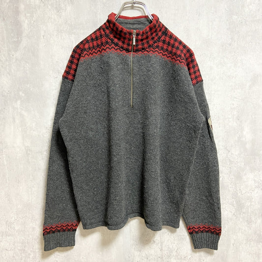 古着　used　WOOLRICH　ウールリッチ　長袖ハーフジップニット　セーター　千鳥柄　ワッペン付き　ダークグレー　Lサイズ