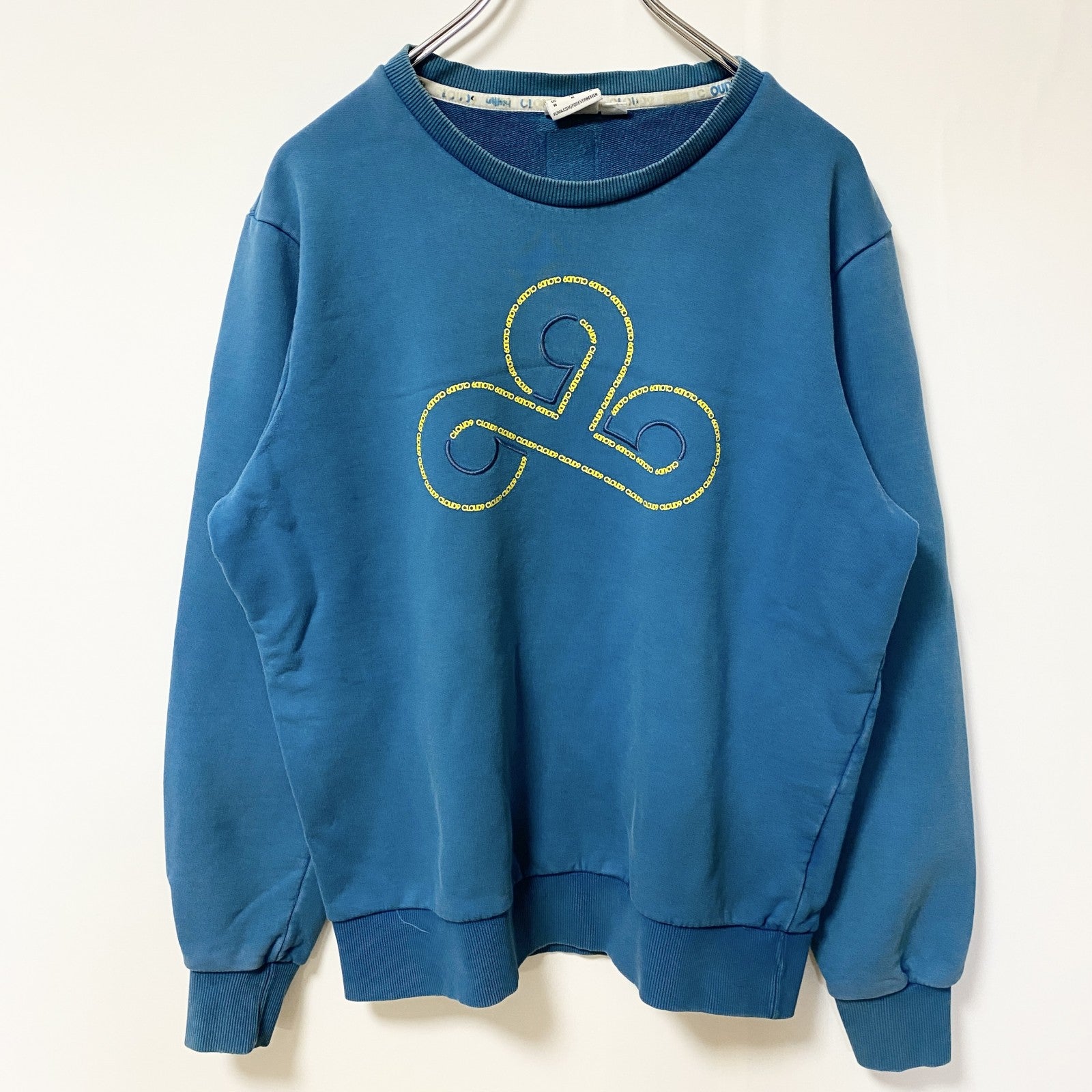 puma プーマ　CLOUD9　長袖デザインプリントスウェット　クルーネックトレーナー　Mサイズ　水色　　古着